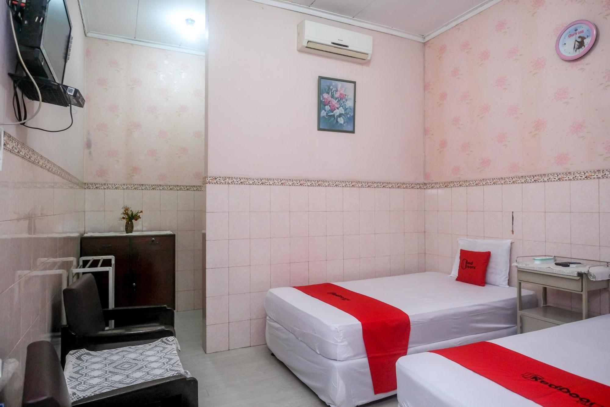 Reddoorz Syariah At Griya Raharja Klaten Esterno foto