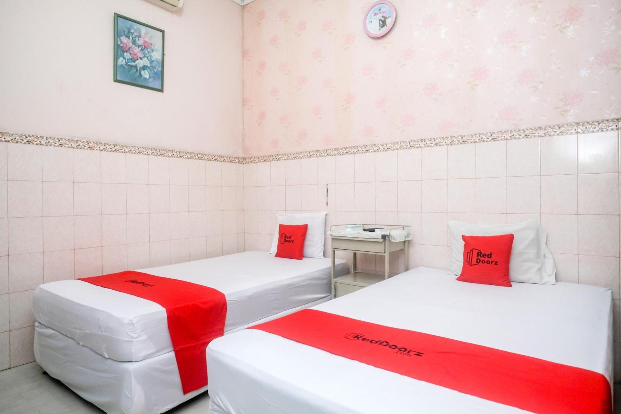 Reddoorz Syariah At Griya Raharja Klaten Esterno foto