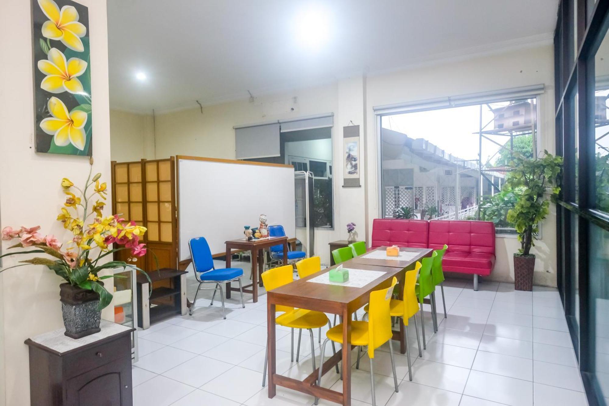 Reddoorz Syariah At Griya Raharja Klaten Esterno foto